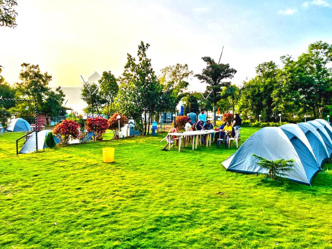 Pawna Lake Camping โลนาวาลา ภายนอก รูปภาพ